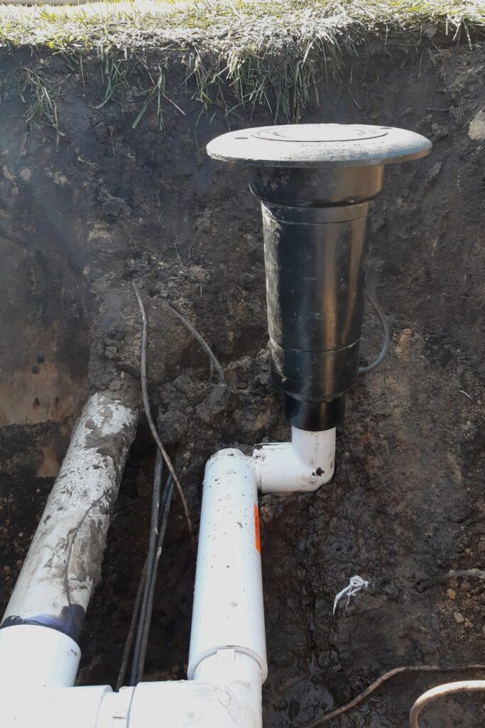 pop-up emitter drainage